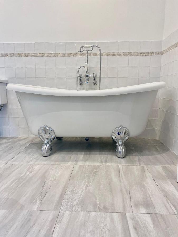 Cenevieres Noubar B&B 외부 사진