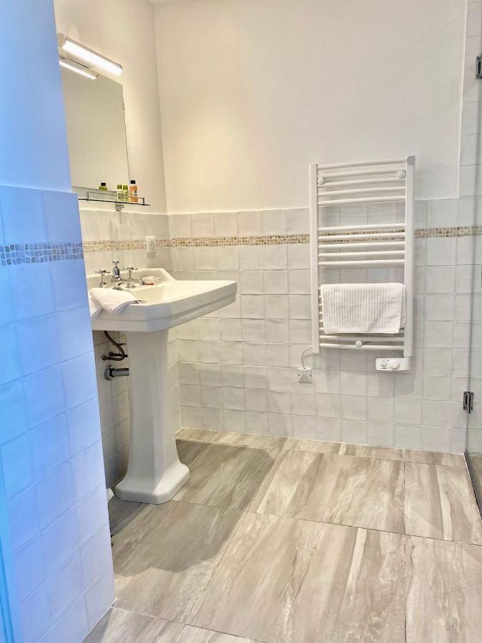 Cenevieres Noubar B&B 외부 사진